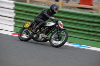Vintage-motorcycle-club;eventdigitalimages;mallory-park;mallory-park-trackday-photographs;no-limits-trackdays;peter-wileman-photography;trackday-digital-images;trackday-photos;vmcc-festival-1000-bikes-photographs